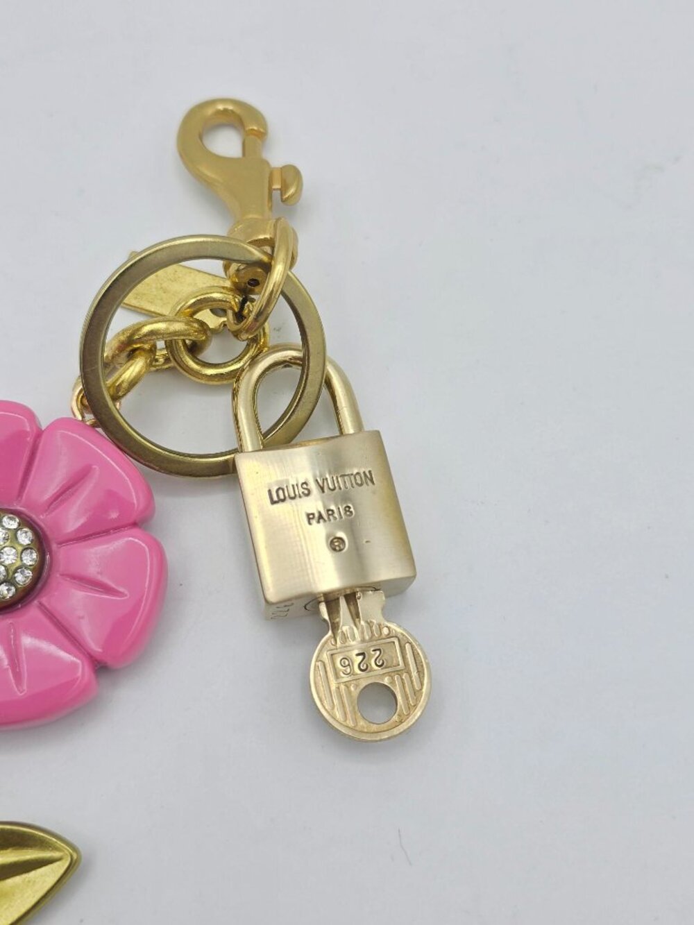 Authentic Louis Vuitton Gold Padlock 🔒 Key Set w/ Unbranded Flower Bag Charm - Picture 9 of 9